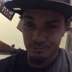 Meet your Posher, Raymond